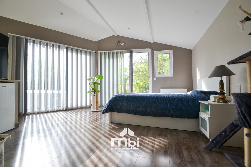 Maison 8 pièces 170 m² - 4