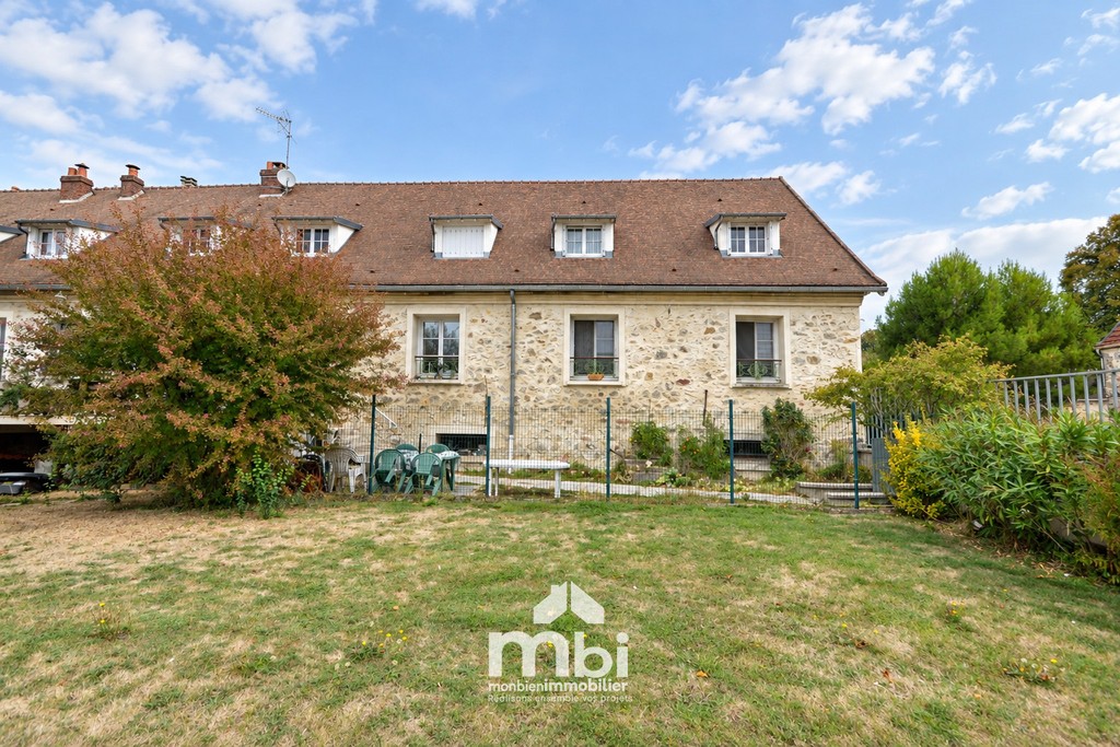 Immeuble 196 m²
