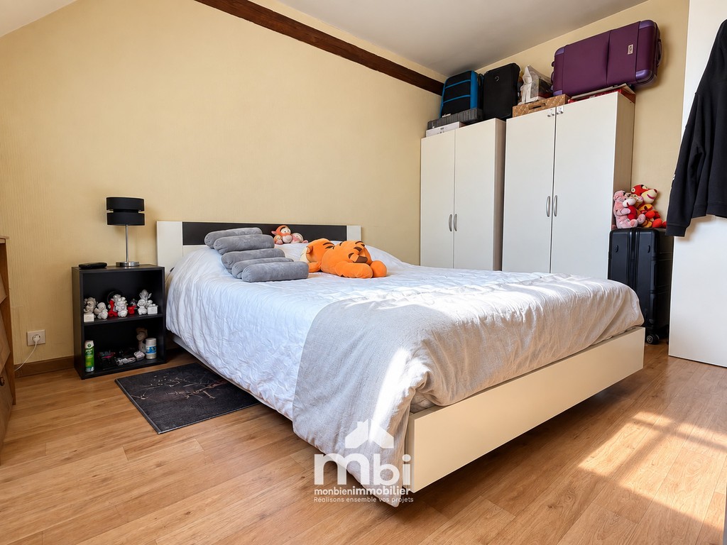Immeuble 196 m² - 3